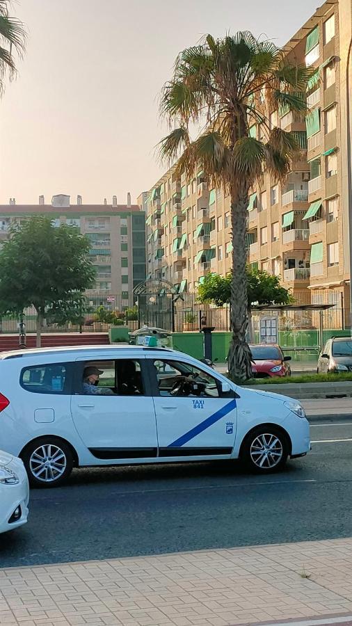 Apartamento El barquito del abuelo Málaga Exterior foto